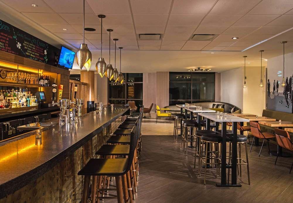 Renaissance Raleigh North Hills Hotel Екстер'єр фото