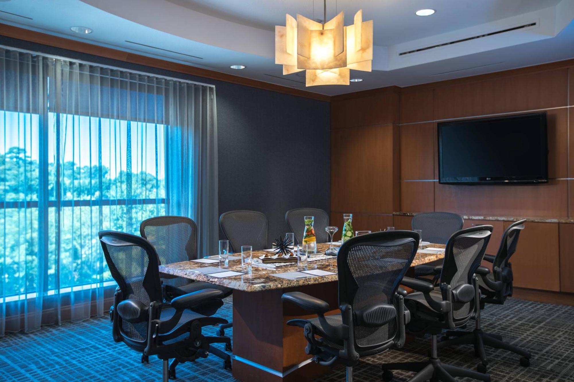 Renaissance Raleigh North Hills Hotel Екстер'єр фото