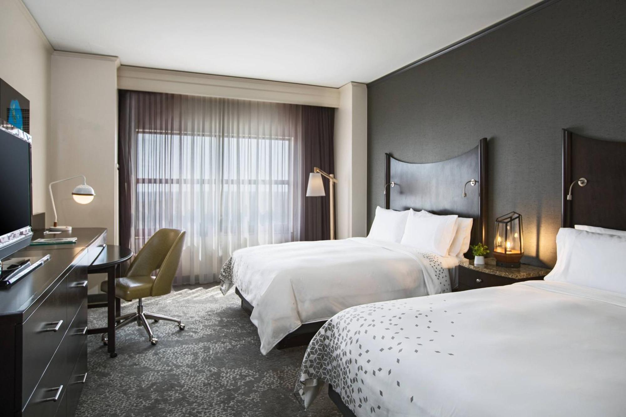 Renaissance Raleigh North Hills Hotel Екстер'єр фото